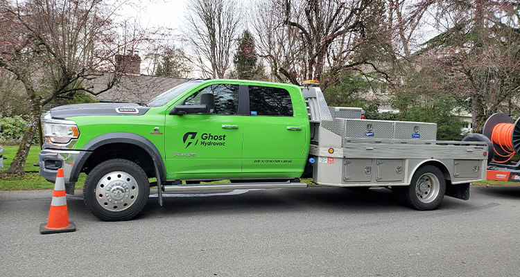 Top Benefits Of Renting Diesel Pickup Trucks